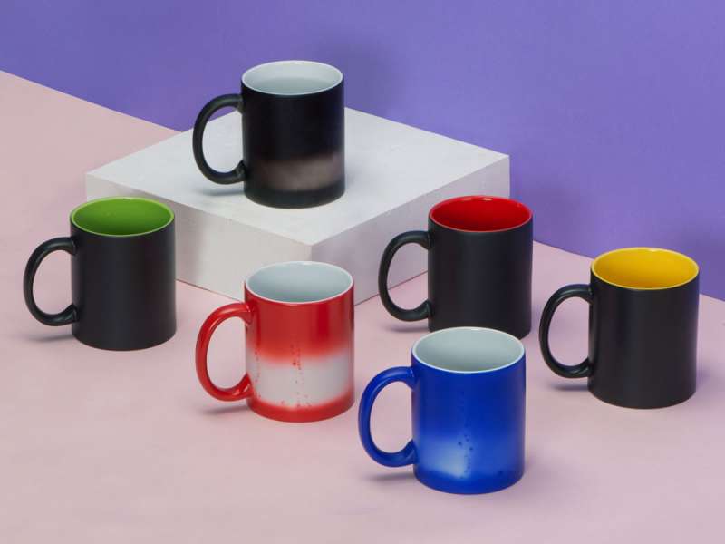 Кружка-хамелеон Surprise матовая, черный/желтый №6