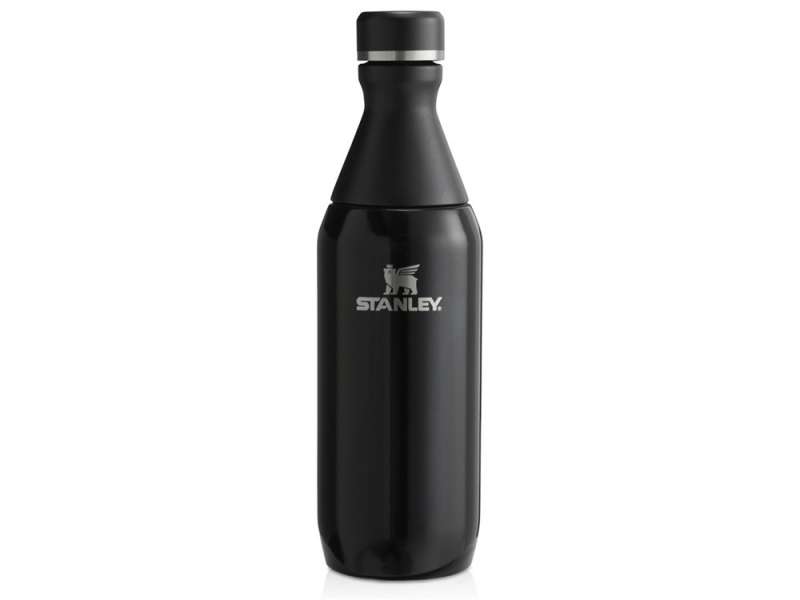 Бутылка для воды Stanley All Day Slim объемом 350 мл - черный глянцевый Бутылка для воды Stanley All Day Slim объемом 350 мл - черный глянцевый
