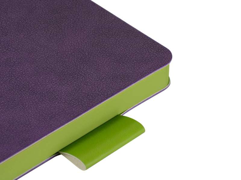 Ежедневник А5 датированный Boston 2026, фиолетовый с салатовым обрезом №8