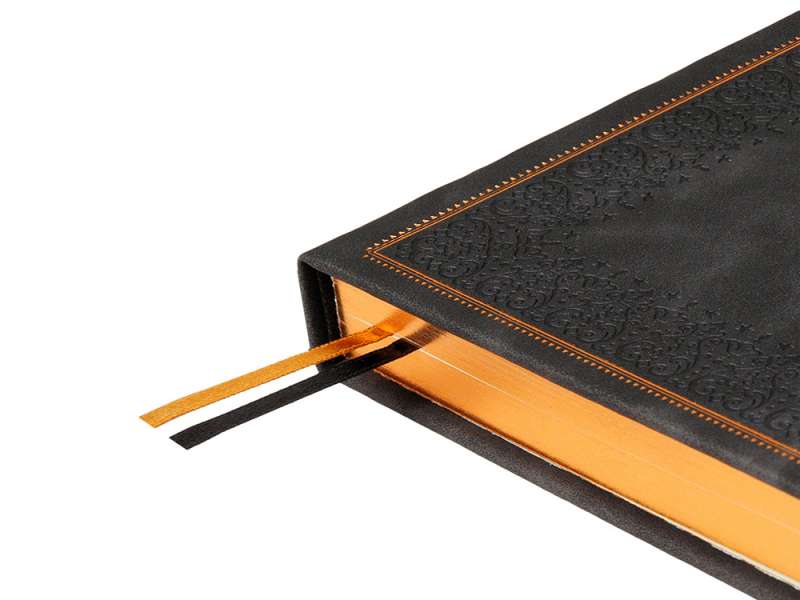 Ежедневник недатированный А5 Royal, черный с бронзовым срезом №4
