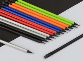 Карандаш чернографитовый трехгранный Blackie 3D, черный №2