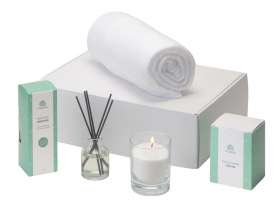Подарочный набор White light 2.0 с пледом, диффузором, насыпной свечой №2